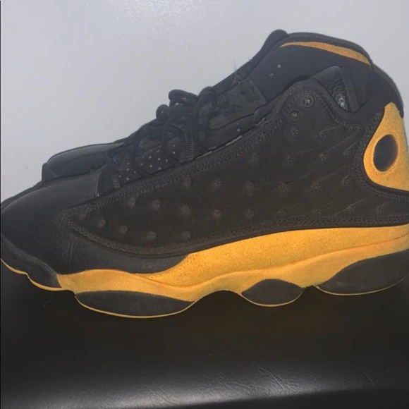 Air Jordan 13 Melo Class is 2002 - Picture 3 of 3